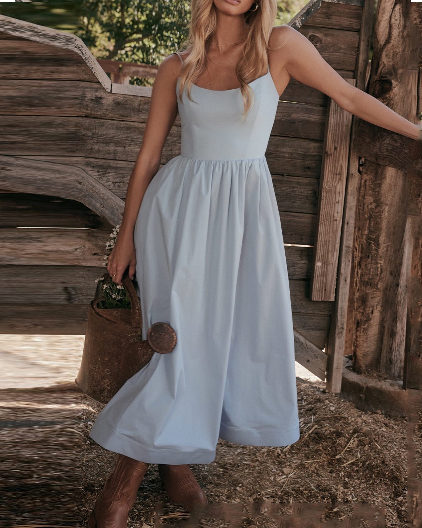 Simple and Beautiful: Solid V-neck Pleated Waist Dress